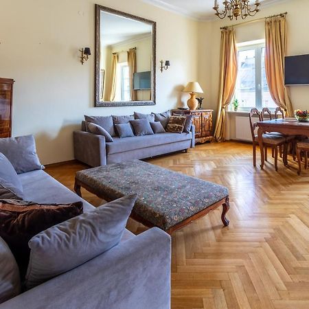 Apartament Luster I Obrazow 华沙 外观 照片