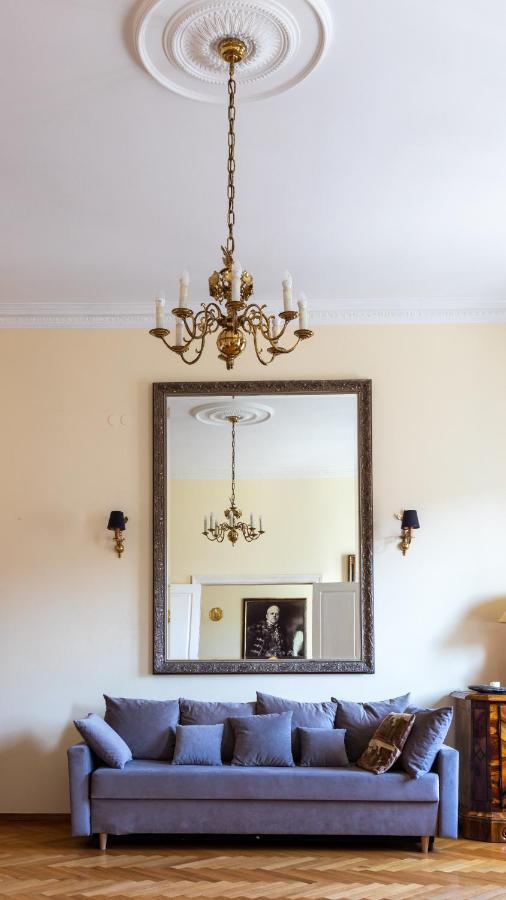 Apartament Luster I Obrazow 华沙 外观 照片