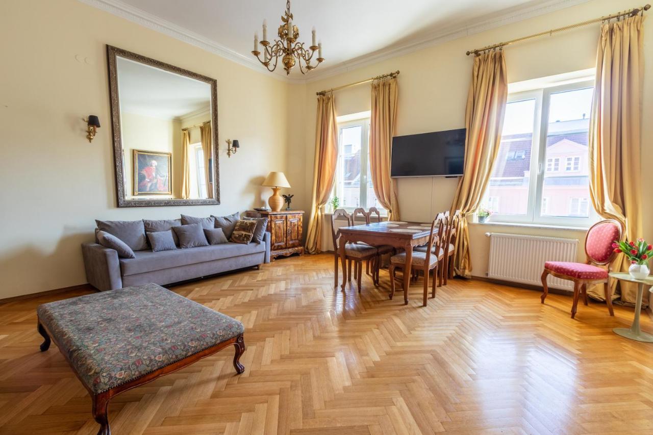 Apartament Luster I Obrazow 华沙 外观 照片