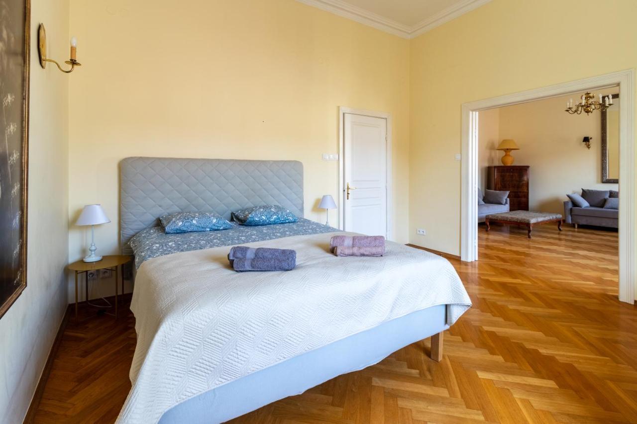 Apartament Luster I Obrazow 华沙 外观 照片