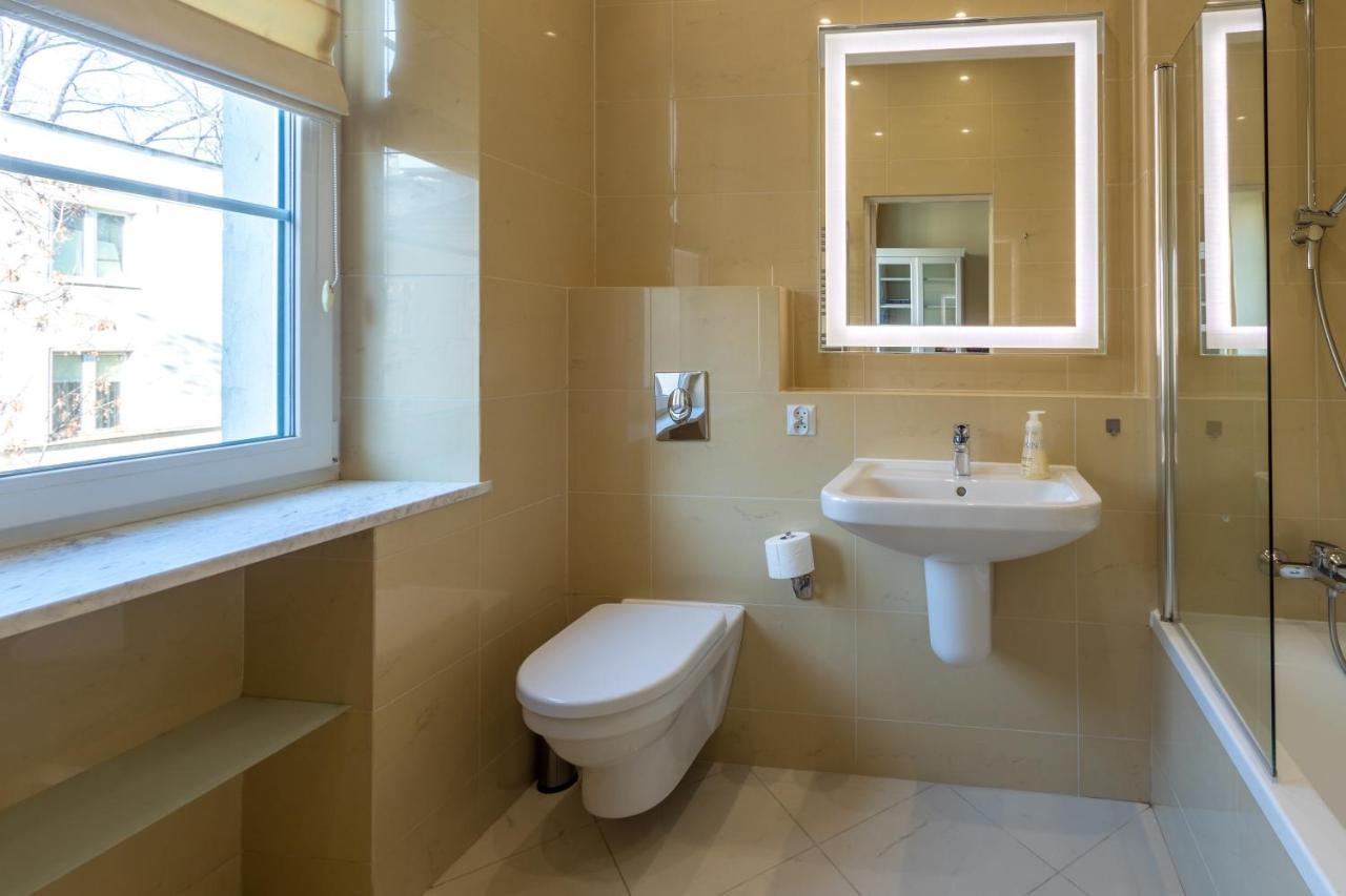 Apartament Luster I Obrazow 华沙 外观 照片